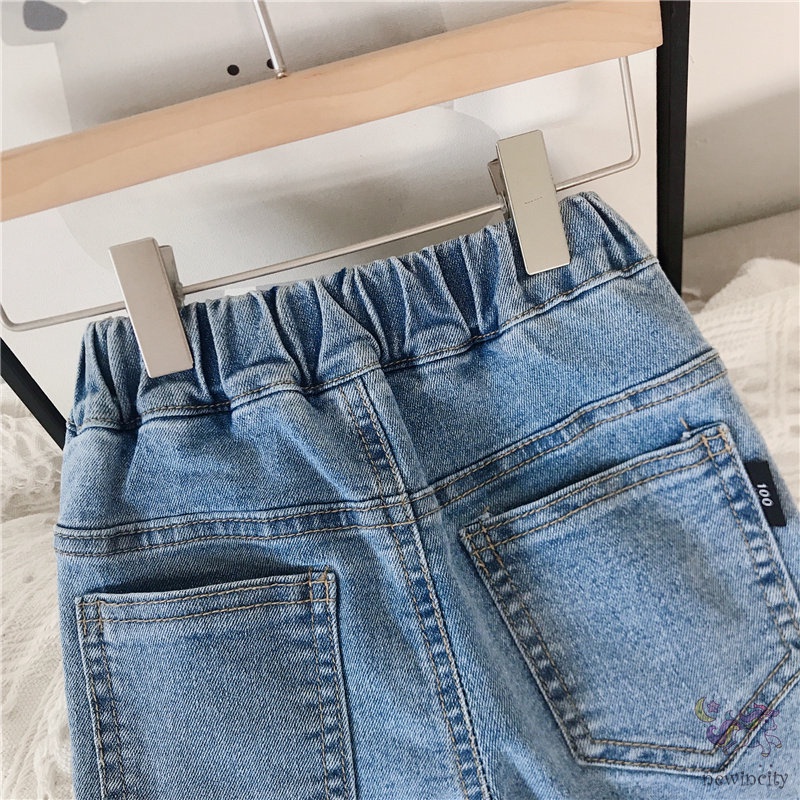 Quần jean dáng ôm phong cách Hàn Quốc dành cho bé gái