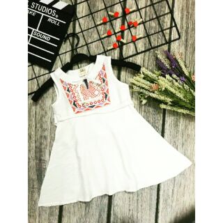 Đầm thêu họa tiết Bé gái