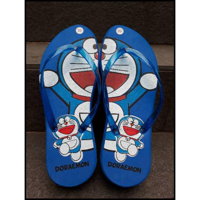 Dép xỏ ngón đế xuồng họa tiết Doraemon đáng yêu