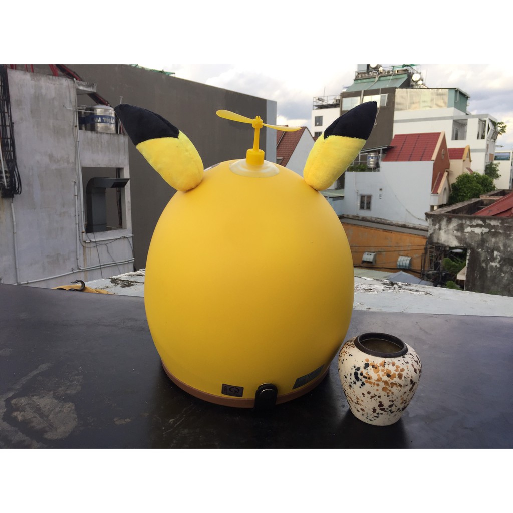 bảo hành 12 tháng COMBO MŨ nón bảo hiểm 3/4 pikachu kèm tai + chong chóng doremon