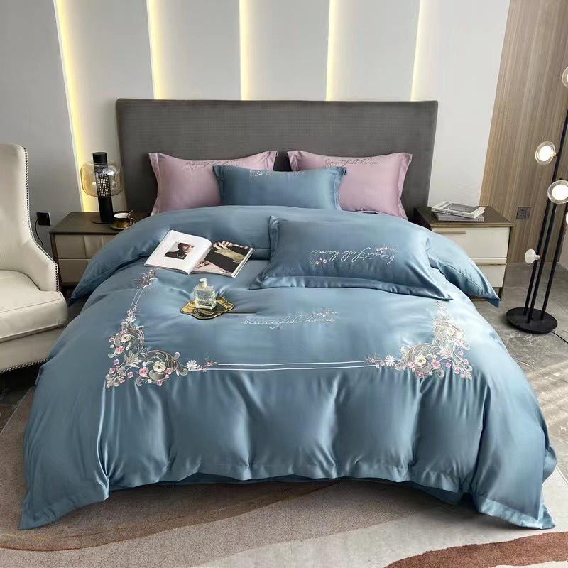 Bộ Chăn Ga Lụa Thêu Hoàng Gia Mẫu Mới 2022