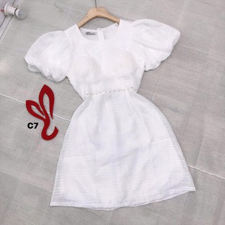 đầm tay phồng eo đính hạt tiểu thư sang chảnh