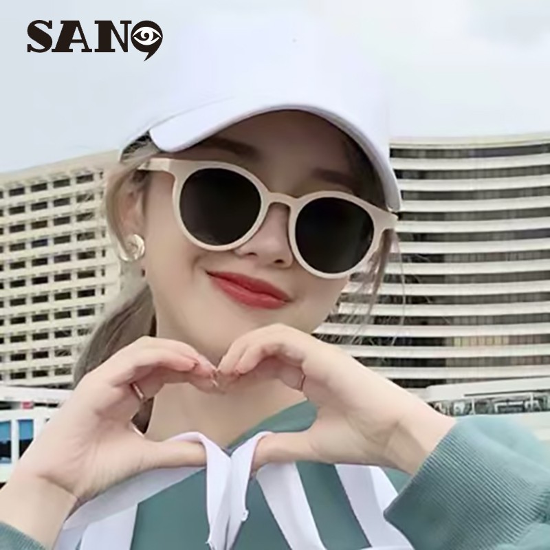 Kính mát thời trang unisex chống tia UV400 kiểu dáng trẻ trung | BigBuy360 - bigbuy360.vn