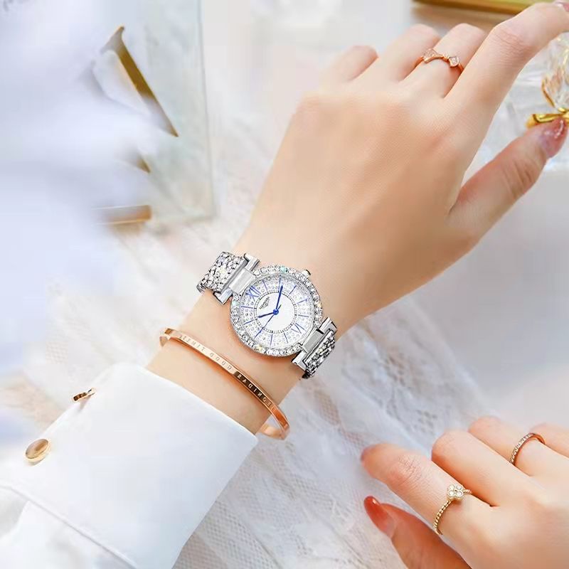 Đồng Hồ Quartz Đính Đá Sang Trọng Với 108 Ngăn Chống Thấm Nước