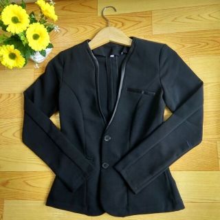 Áo vest nữ viền đen lc11