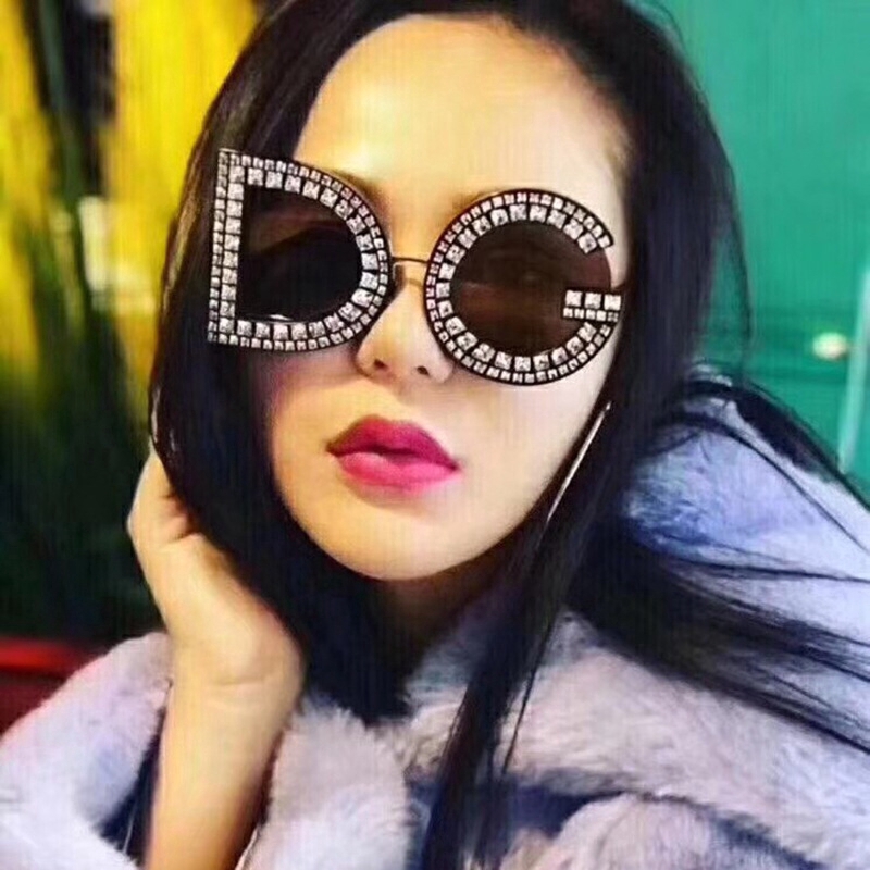 Kính Mát Thời Trang Sành Điệu Cho Nữ