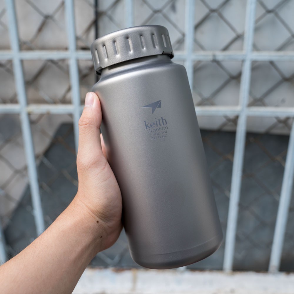 Bình Titanium 1200ml Công Nghệ Không Ren + Bao và Dây Đeo Keith Ti3036