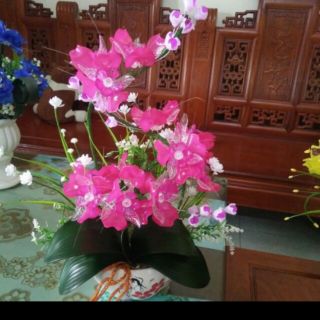 Thành phẩm chậu hoa đá pha lê