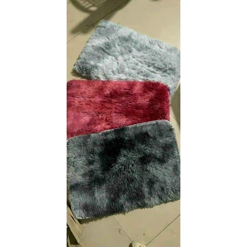 Thảm lau chân lông loang