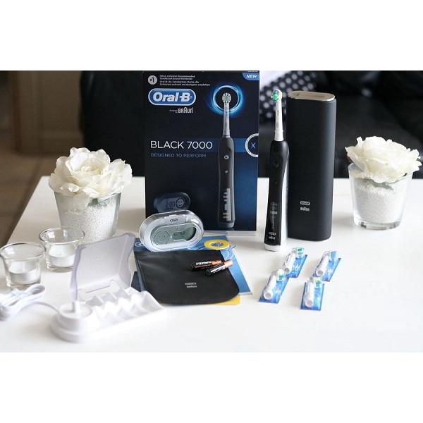 Bàn chải điện Braun Oral-B Genius Pro 1000/7000