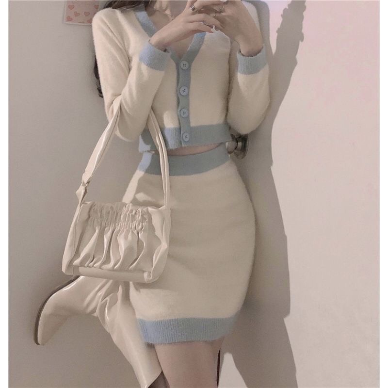 Set Áo Cổ V Chân Váy Len Body Ulzzang