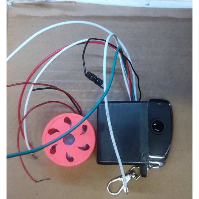 Thiết bị tìm xe trong bãi