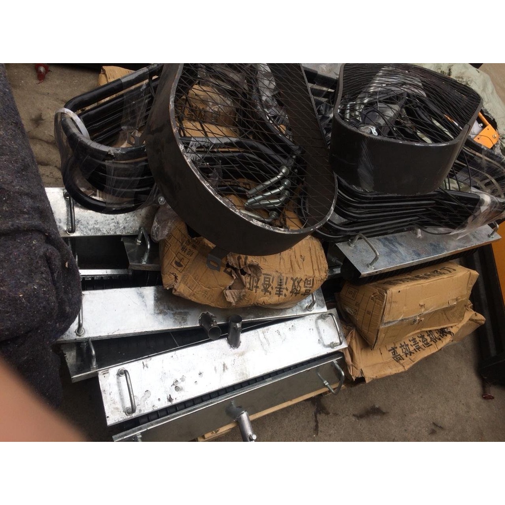 Con lăn tạo nhám bê tông