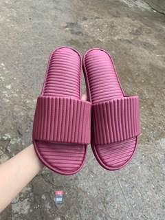 Dép quai ngang thái lan