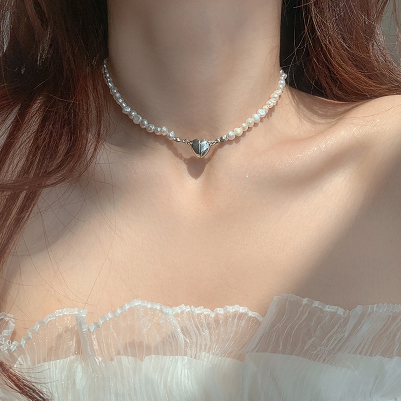 Vòng cổ Mặt Hình Trái Tim Đính Ngọc Trai Nhân Tạo Khóa Nam Châm