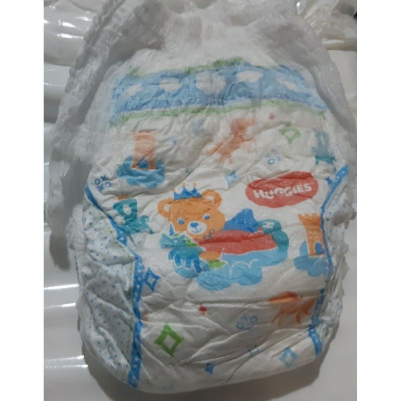 Tả quần trần huggies size M.74