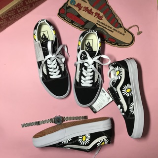 VANS HOA CÚC