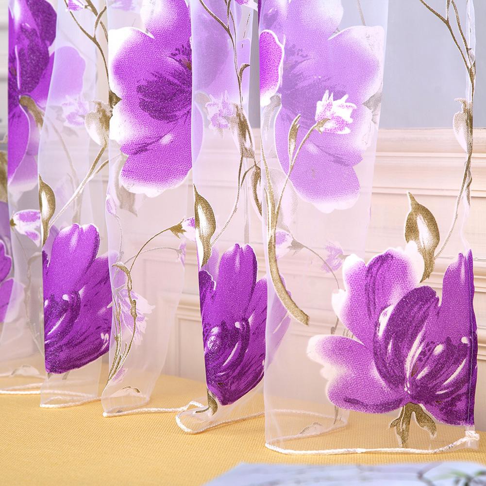 Rèm cửa vải tuyn họa tiết hoa lớn dùng trang trí phòng ngủ