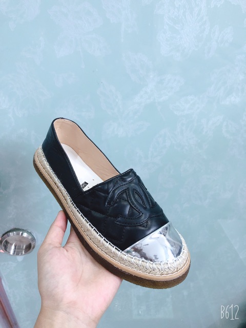 Giày lười da bóng phối hai mầu đế cói êm chân FREESHIP | BigBuy360 - bigbuy360.vn