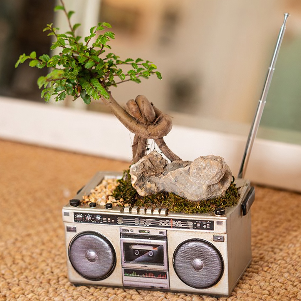 [house]Radio Flower Pot Weather-Resistant Radio Succulents Decorative Radio Ornament Radio Planter Resin Decoration for