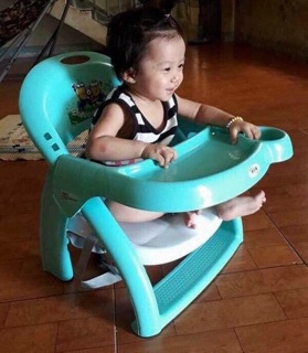 Ghế ngồi ăn dặm cho bé
