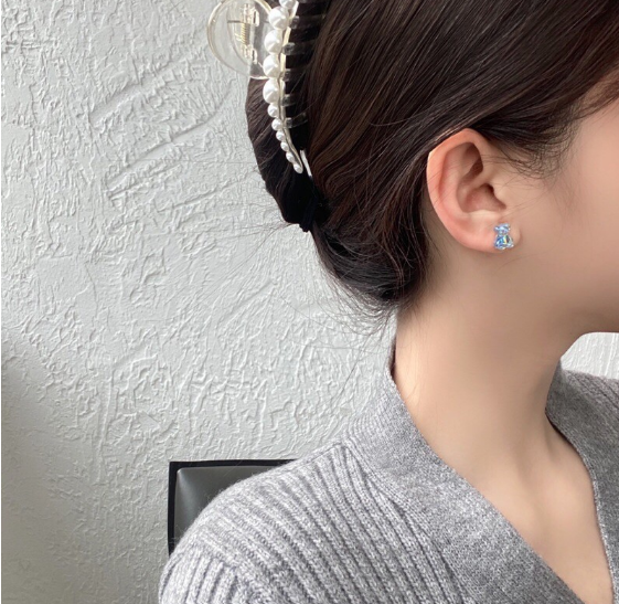 Bông Tai Mini Hình Gấu Màu Kẹo Ngọt Đáng Yêu Cho Nữ 2021