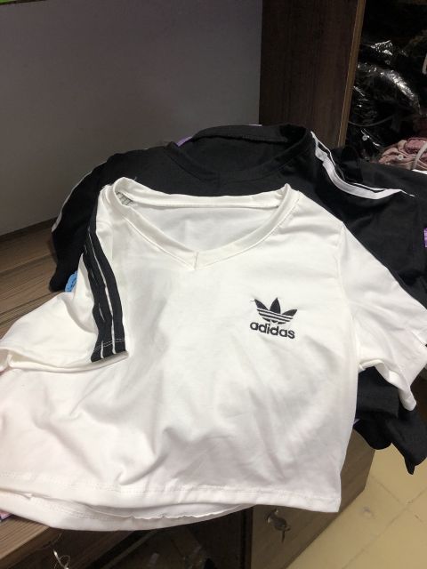 Áo croprop thêu chữ thun cotton co dãn