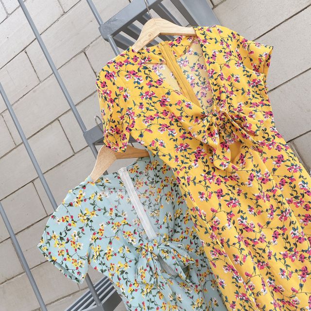 Đầm hoa nơ ngực