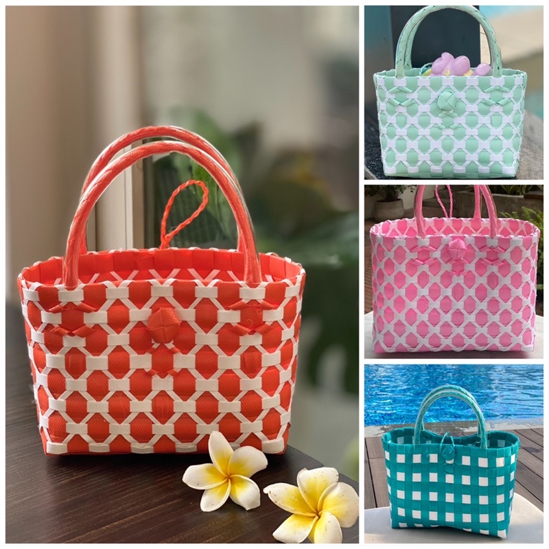 MINI BAG Giỏ nhựa đan tay Chaan họa tiết hoa mai xinh xắn thích hợp cho bé