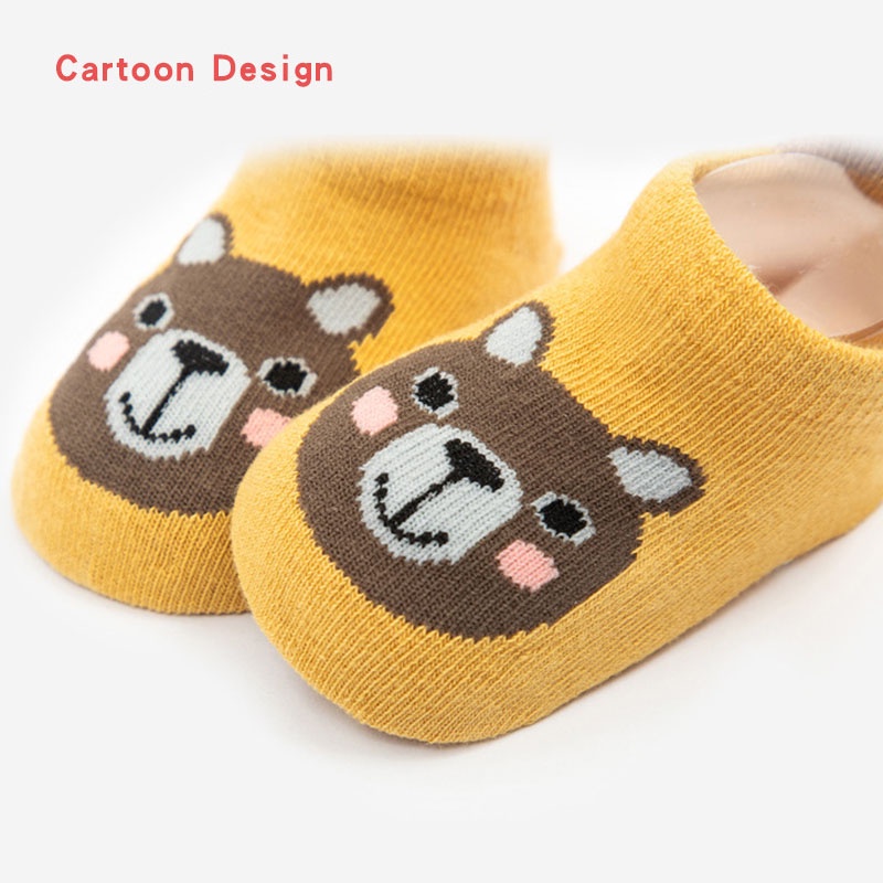 Tất cổ ngắn in họa tiết hoạt hình dễ thương kèm đế cao su chống trượt thời trang thu đông cho bé 1-3 tuổi