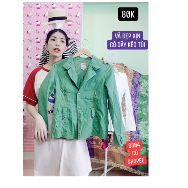 Áo khoác màu xanh phối dây kéo độc đáo. Cn2.s304
