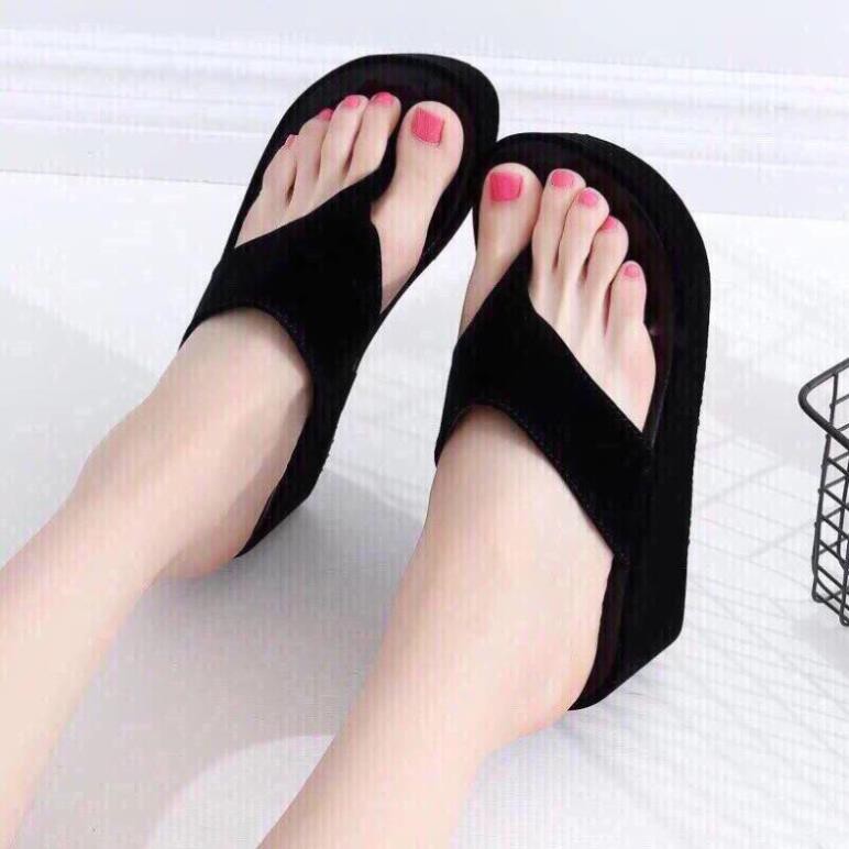 Dép kẹp đế xuồng quai nhung Dép kẹp đế xuồng quai nhung Dép kẹp đế xuồng quai nhung