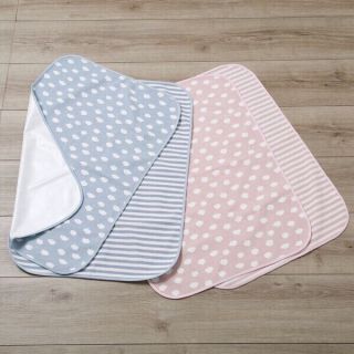 Set 2 tấm lót chống thấm xuất Nhật 50*70