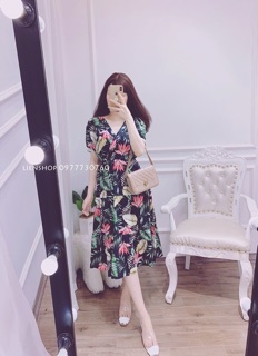 Váy đũi hoa xoè cổ tim