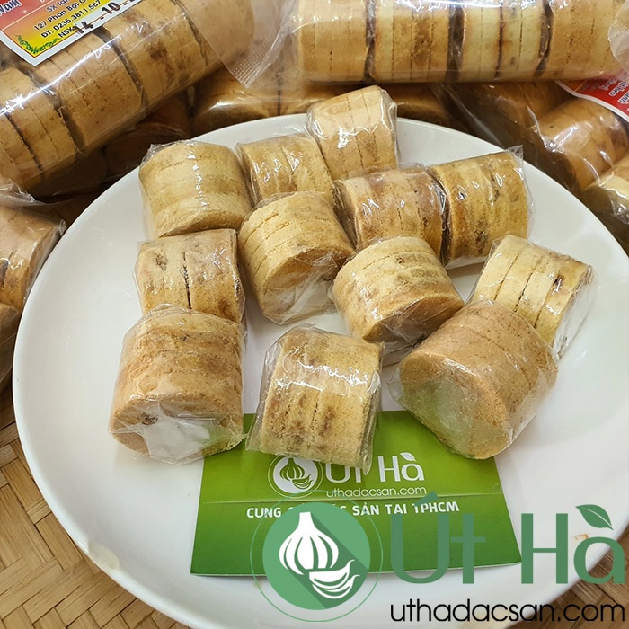 Bánh Đậu Xanh Nhân Thịt Xuân Cơ Bịch 350gr Đặc Sản Hội An Bánh Đậu Xanh Mặn Giòn Ngon - Út Hà Đặc Sản