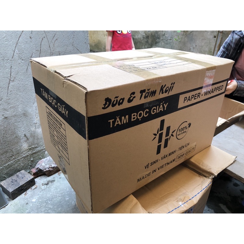 1 hộp Tăm tre nhọn 2 đầu bọc giấy