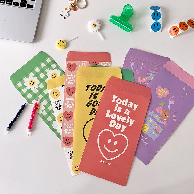 Set 2 túi giấy nhiều hình dạng dễ thương