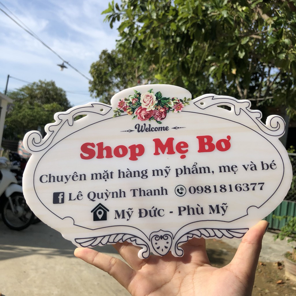 Bảng hiệu mica - Dụng cụ chụp hình sản phẩm bán hàng online hiệu quả - Thiết kế và in thông tin theo yêu cầu
