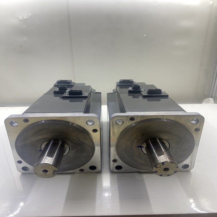 HF-KP73 Bộ Servo motor 750w có thắng Mitsubishi