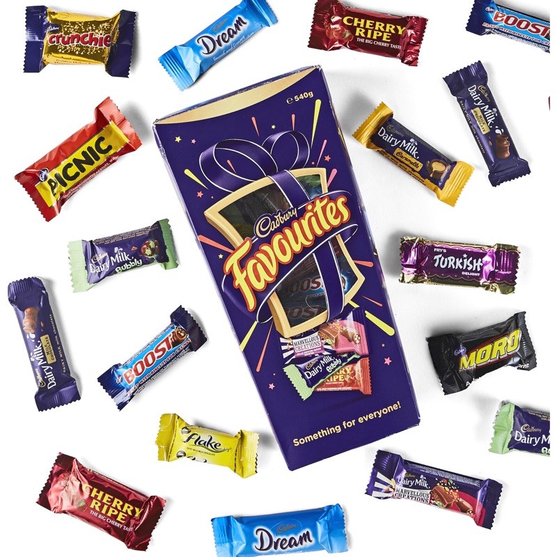 Chocolate CADBURY Favourites The BIG Share hộp 820g - socola nhập Úc