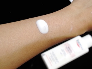 Sữa dưỡng thể trắng da Eucerin WHITE THERAPY SPF 7
