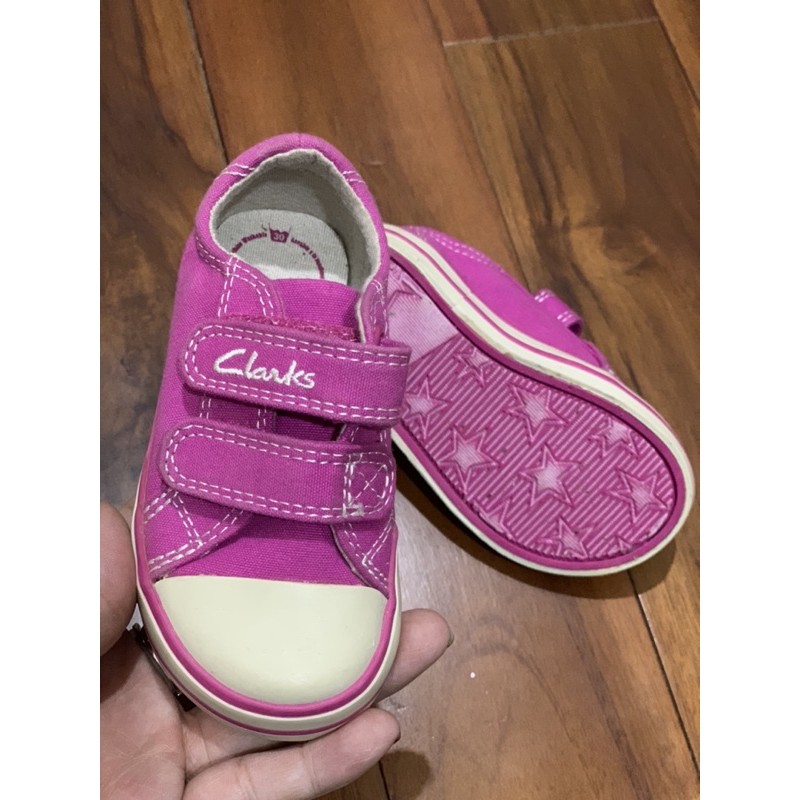 SALE giày Clarks bé gái hàng xuất dư sz 10,5-11,5cm