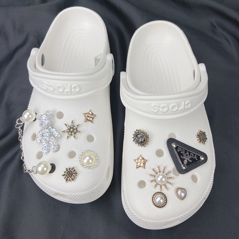 Phụ Kiện Trang Trí Nút Giày Hình KAWS &amp; Bearbrick jibz croc