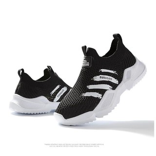 Giầy sneakers