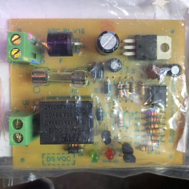 Mạch sạc bình ắc quy 12V tự động