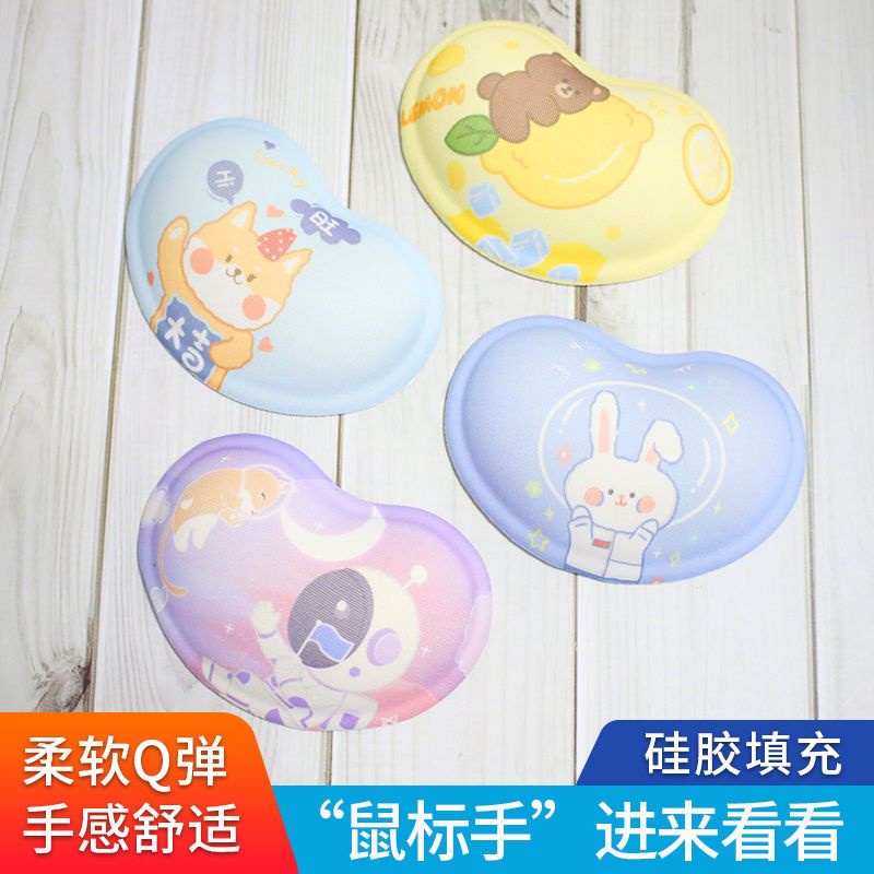 Miếng Lót Chuột Silicone Trong Suốt Hình Trái Tim Hoạt Hình 3D Sáng Tạo