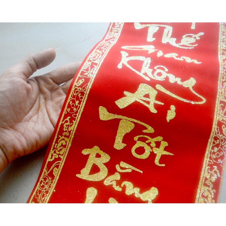 Cặp liễn nhung câu đối đỏ trang trí-Đi khắp thế gian không ai tốt bằng mẹ