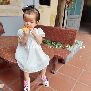 Váy ren đục lỗ