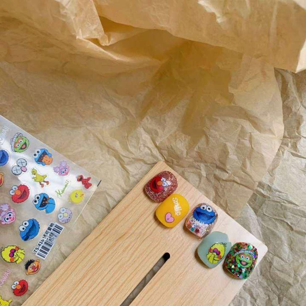 Miếng Dán Trang Trí Móng Tay Họa Tiết Hoạt Hình 5D Phong Cách Nhật Bản