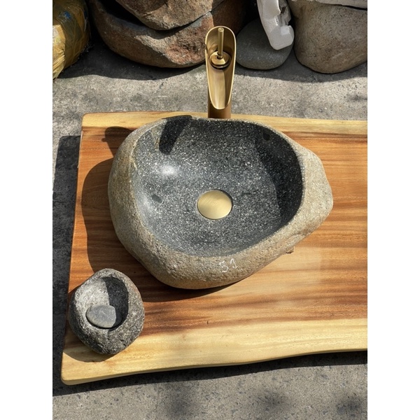 Lavabo đá cuội gạo
